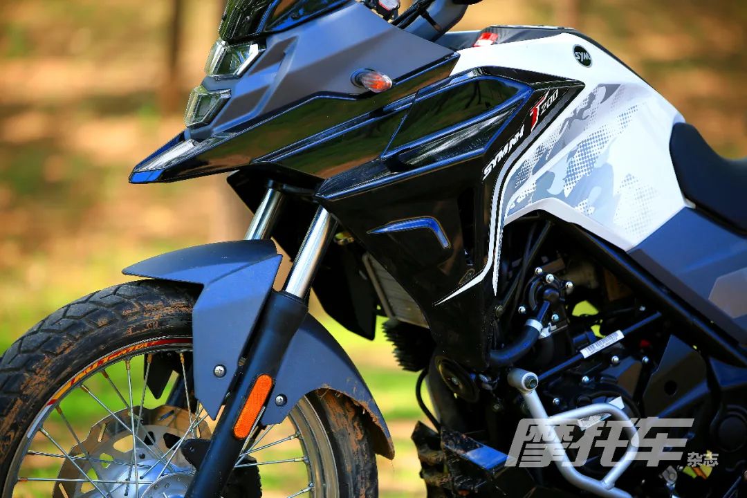 颇具林道风的大轮休旅车,实拍三阳nh-t200