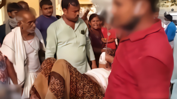 为查胎儿性别,印度一男子剖开孕妻腹部