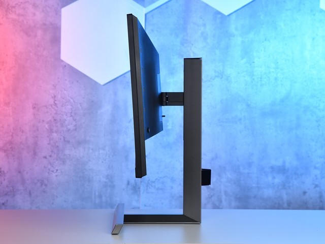 游戏影音体验极佳 飞利浦流光溢彩技术加持