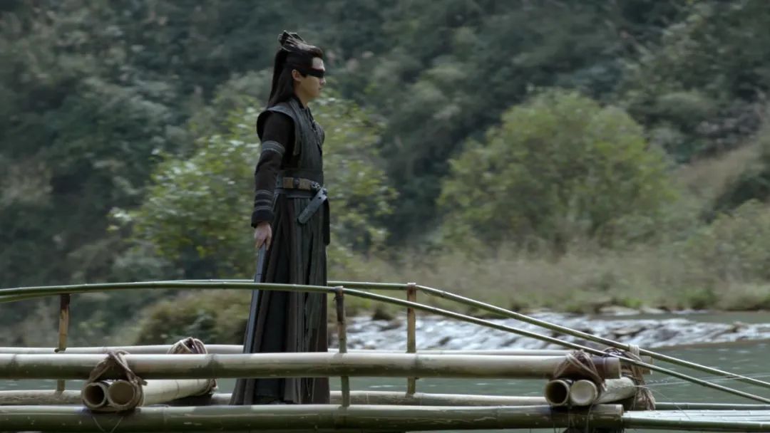 佟梦实蒙着黑布的五竹叔心里有一道彩虹