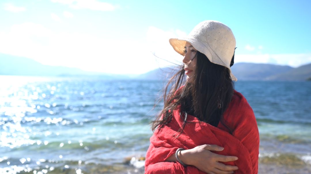 追鲨鱼的女孩带你去看水下中国:周芳丨max探索奖提名