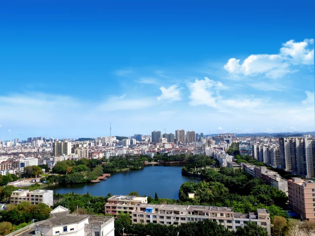 以海底捞之名再探新达城在阳江不是所有广场都能拥有海底捞