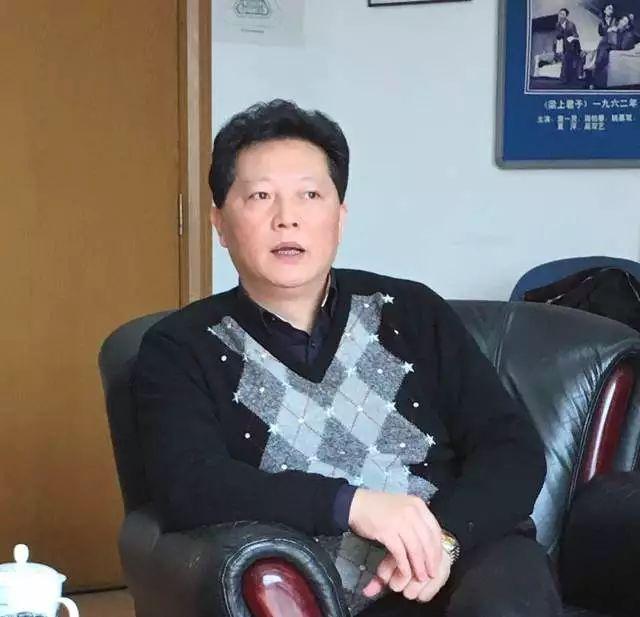 上海滑稽剧团副团长钱程孙勤圆伉俪情深,多年夫妻恩爱如初