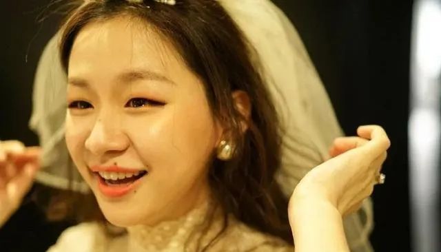 金靖一个让李佳琦崩溃的女人