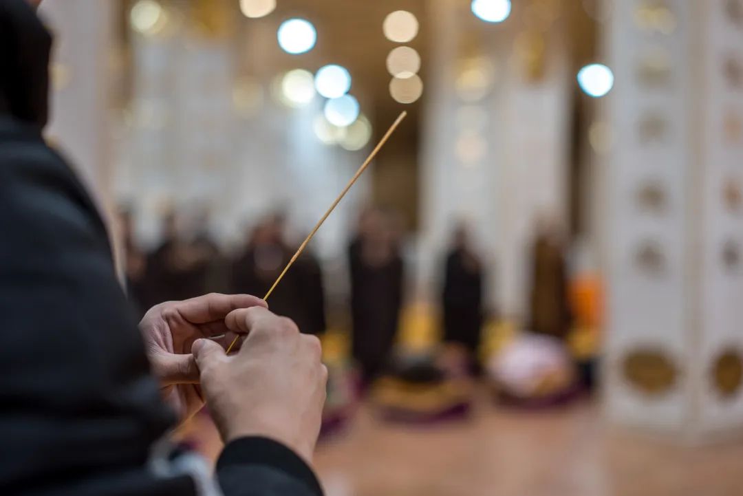 上香为何以三支为宜