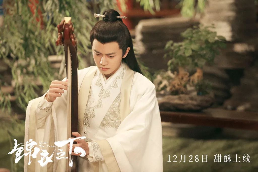 《美人暮白首》新剧照,任嘉伦俊美风流,女主张慧雯漂亮灵动