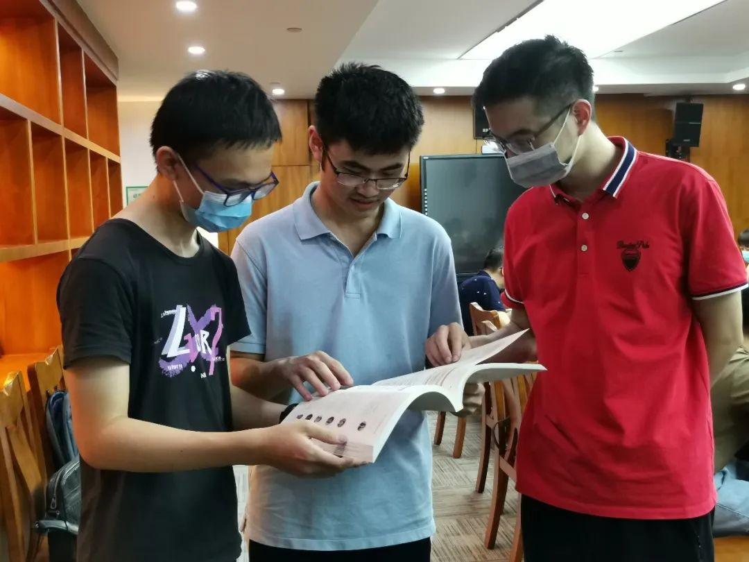 优秀!深圳11名高考学霸成绩被屏蔽,真颜揭晓__凤凰网