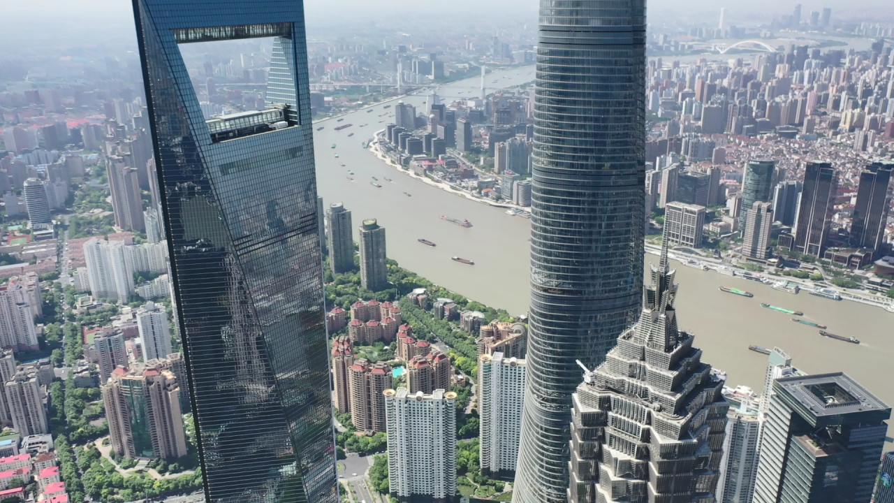 继续说上海最高建筑物的故事,这个就是环球金融中心,在上海中心大厦的