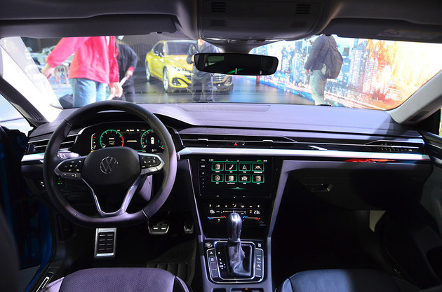 一汽-大众新CC家族正式上市 售价xx万起