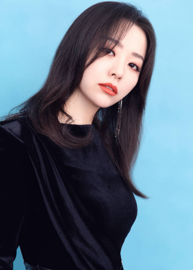 张靓颖新歌歌词犀利唱rap飙海豚音正面刚浪姐