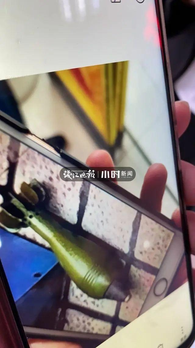 钱江晚报杭州女子打开快递被吓懵！疑似收到“炸弹”，市场被临时封锁！刚刚警方回应