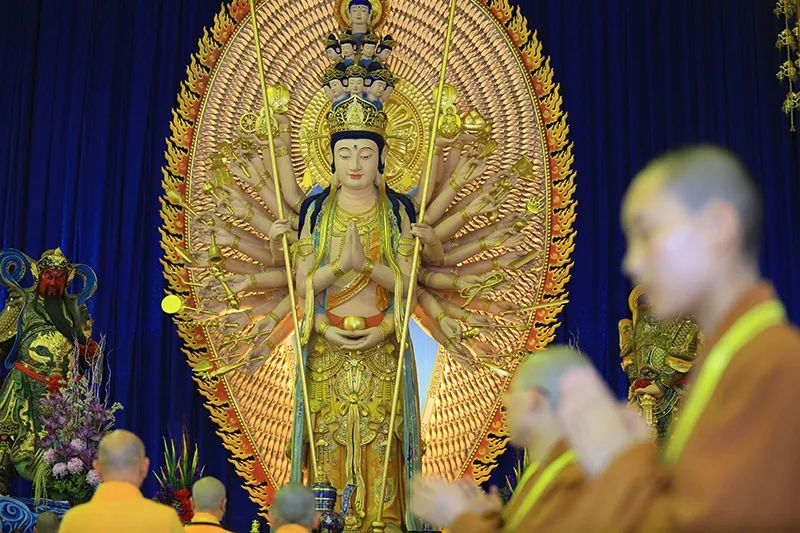 拜观音菩萨时牢牢记住二句话福报自然来