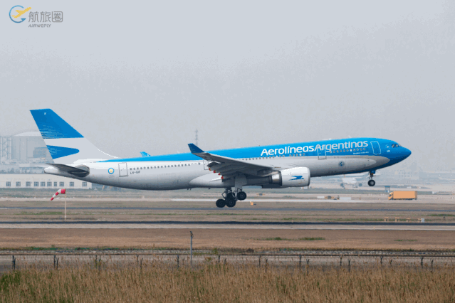 由于航程限制,在抵达中国前,阿根廷航空a330-200飞机首先经停了新西兰