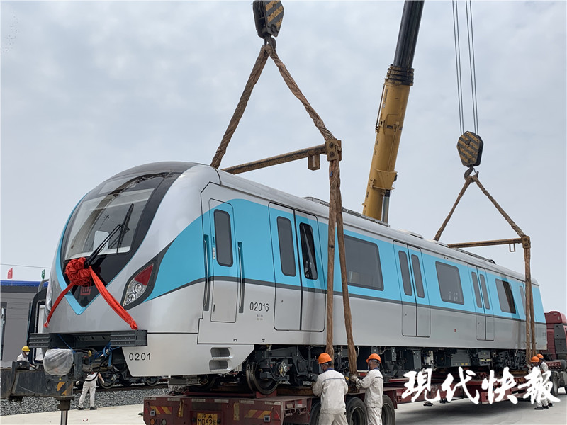 常州地铁2号线蓝精灵来了
