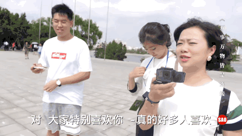 在B站成为梦中情人的朝鲜导游，并不想红