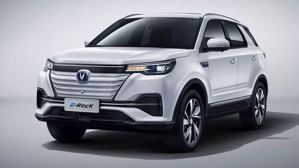 长安cs55纯电版即将上市 比亚迪唐ev换装刀片电池 丨今日车闻 手机凤凰网