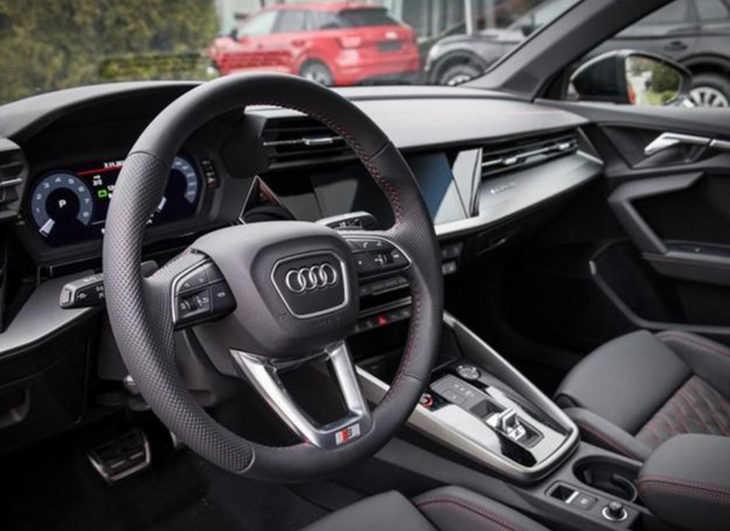 全新奥迪s3海外版实车曝光2021年引入国内销售