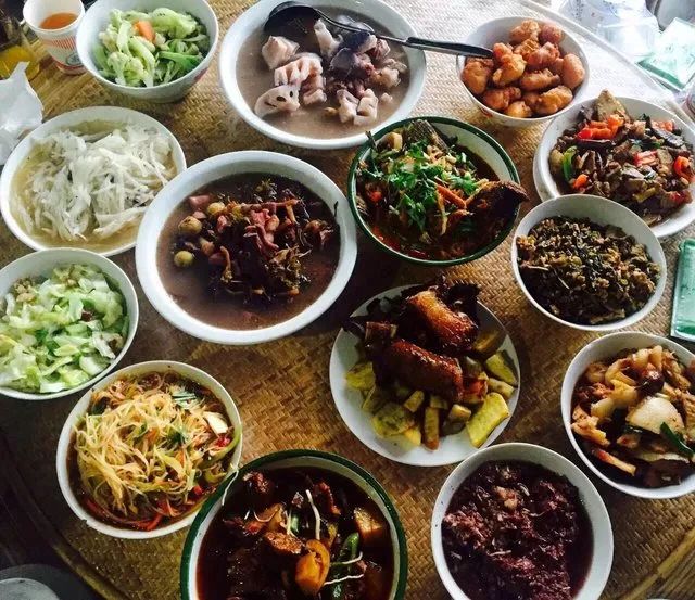 辞旧迎新年猪饭