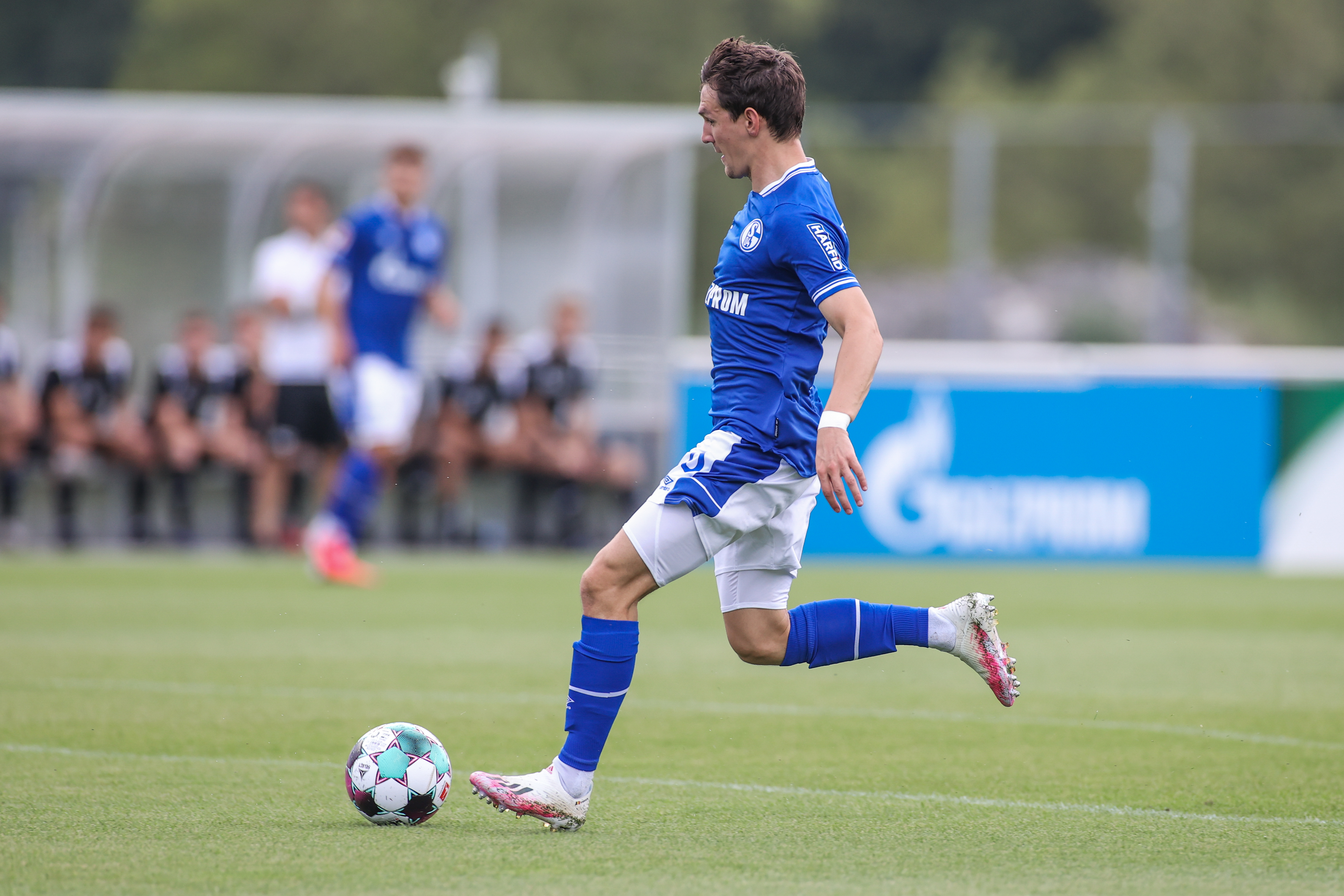 连线|德甲联赛明晨打响!首战拜仁,沙尔克04准备好了吗