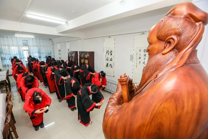 弘扬优秀传统文化山东省实验中学孔子课堂开课