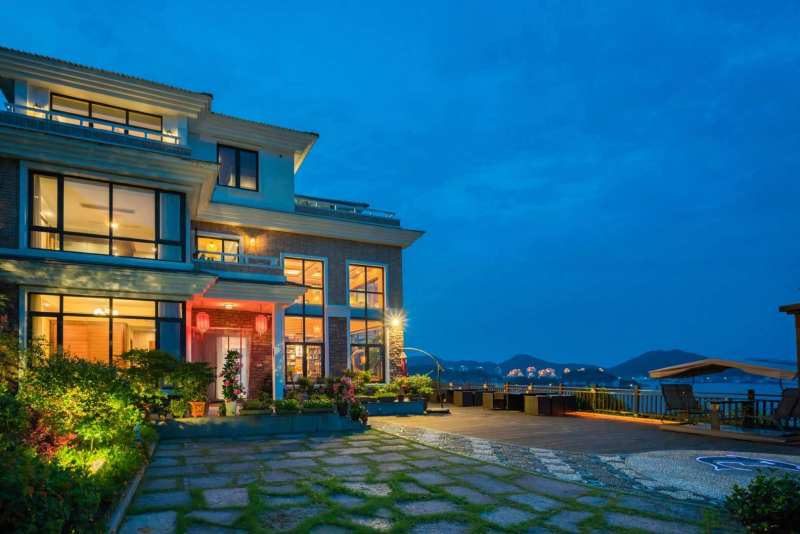 世界旅游日| 小猪民宿下乡带货,官方评定金银宿备受用户青睐