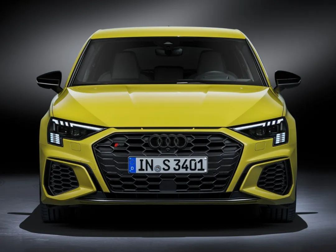 30多万奥迪四驱小钢炮,超300马力,4.8秒破百