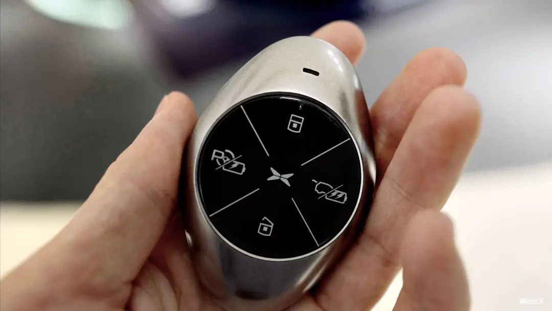 拥有市面最强的自动泊车系统 小鹏 p7 高性能版体验有感_凤凰网汽车