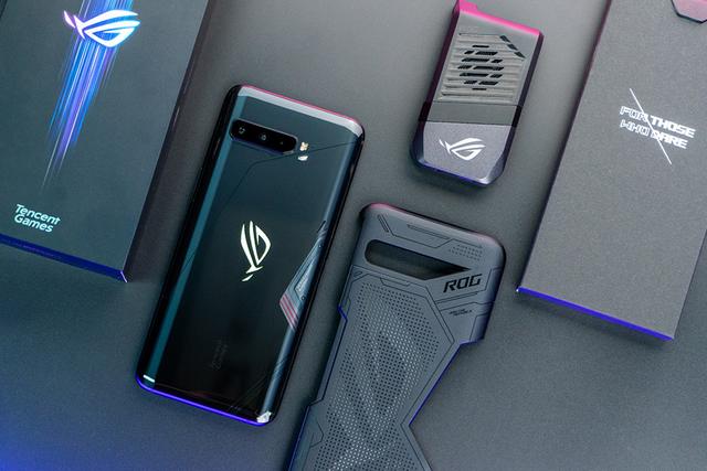 rogphone3抢先看安兔兔跑分达65万分顶级游戏手机3999元起