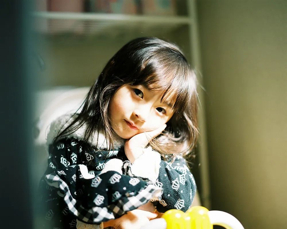 日本黑带老爸为绝症女儿十年拍10000张照片看哭全世界再硬汉的老爸也