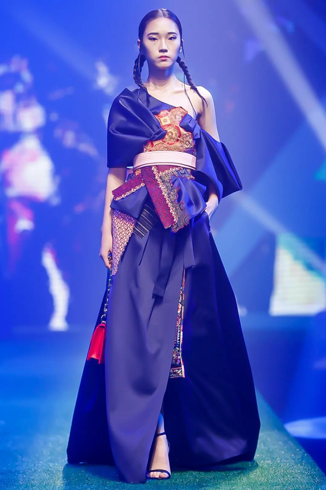 趋势 | 2021春夏中国国际时装周流行设计手法及元素分析