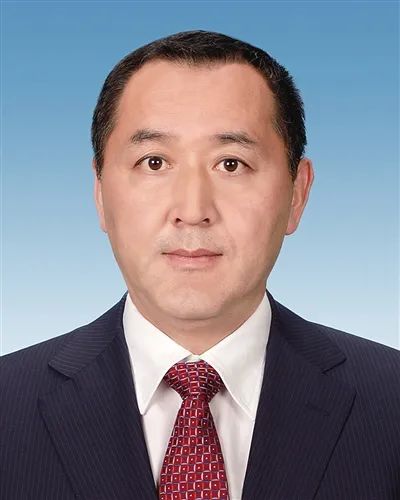 施强栾天猛履新