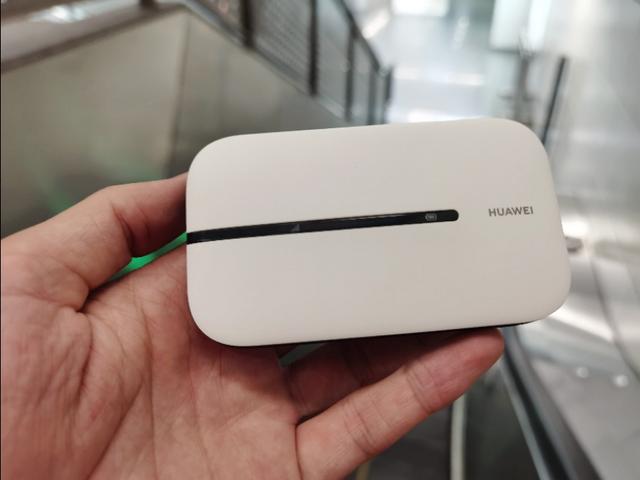 摆摊去,带上华为随行wifi3,它颜值高,配置好,性能强