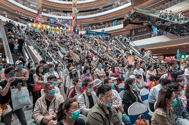 五一小长假线下回暖,这家购物中心迎来客流销售高峰