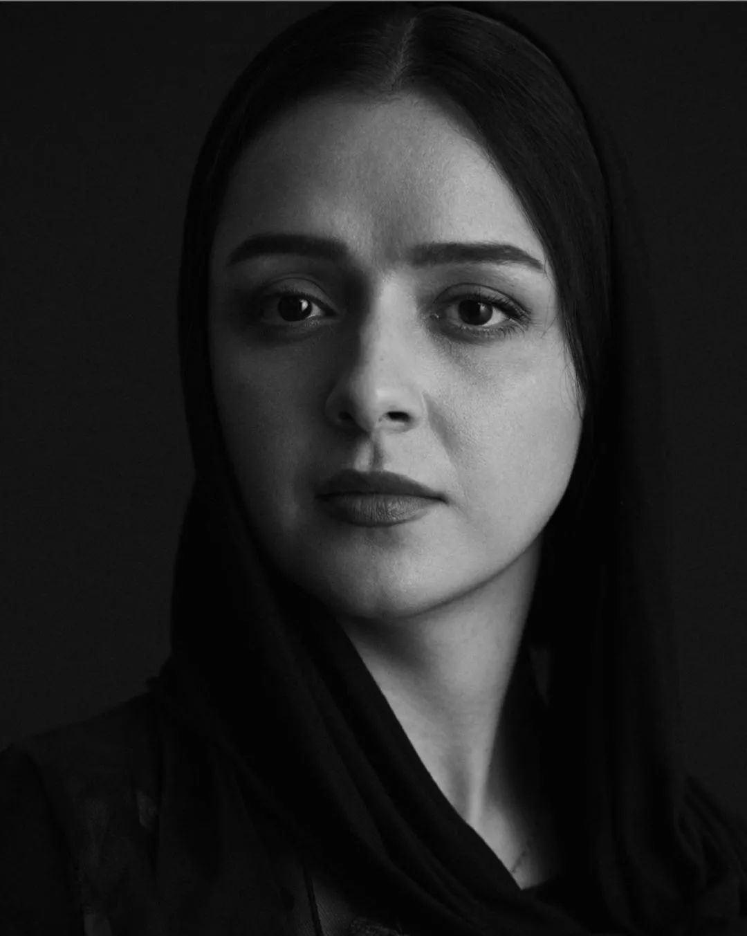 与哈梅内伊决裂的波斯美女们_凤凰网