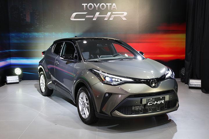 换张前脸 内饰升级 抢先试驾丰田小改款c Hr 手机凤凰网