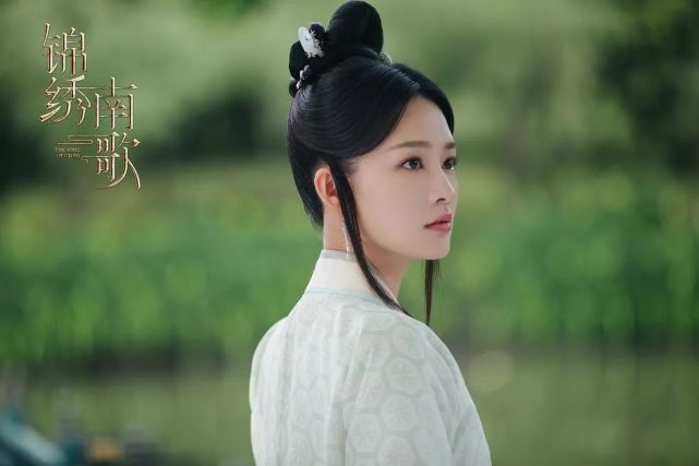 李沁新剧毫无水花,美貌和演技加持,也拯救不了bug?