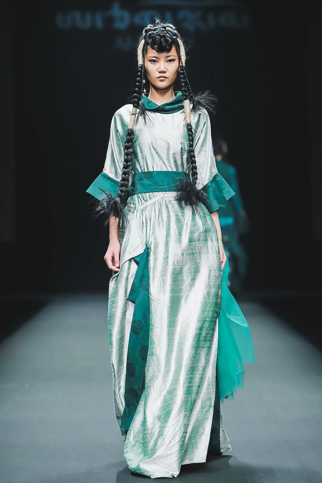 趋势 | 2021春夏中国国际时装周流行设计手法及元素分析