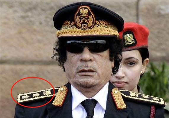 利比亚延续英军体系卡扎菲一生佩戴上校军衔他死后军阀割据