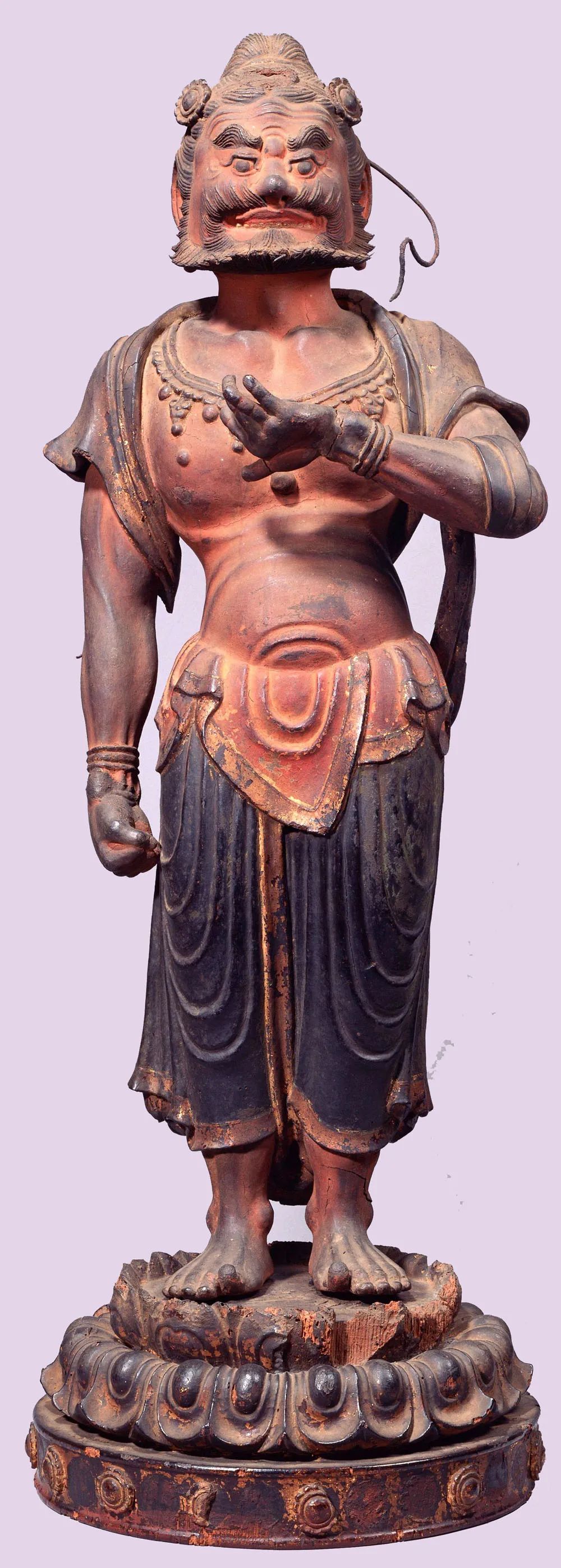 八世纪干漆夹纻彩绘佛法守护神金刚力士立像