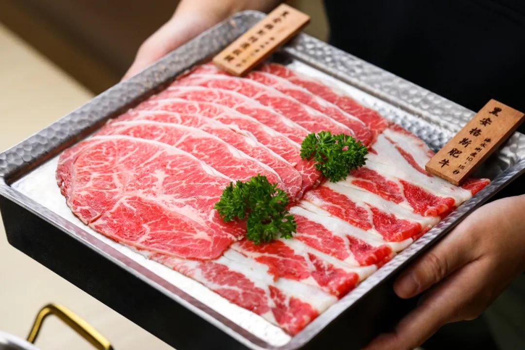 世界级优质牛肉 丨 黑安格斯特选牛板腱