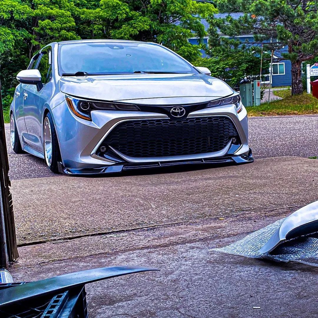 更车室谁说买菜车不好改丰田雷凌也可以很帅