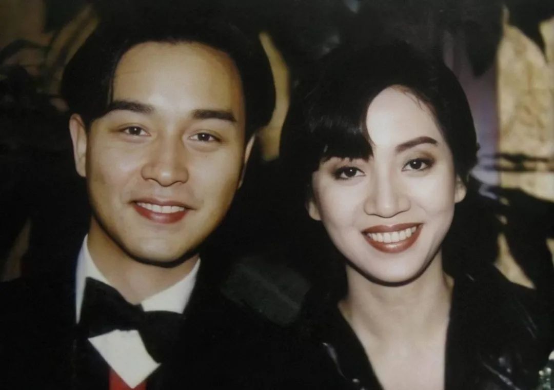 让我想起了那首  《芳华绝代》