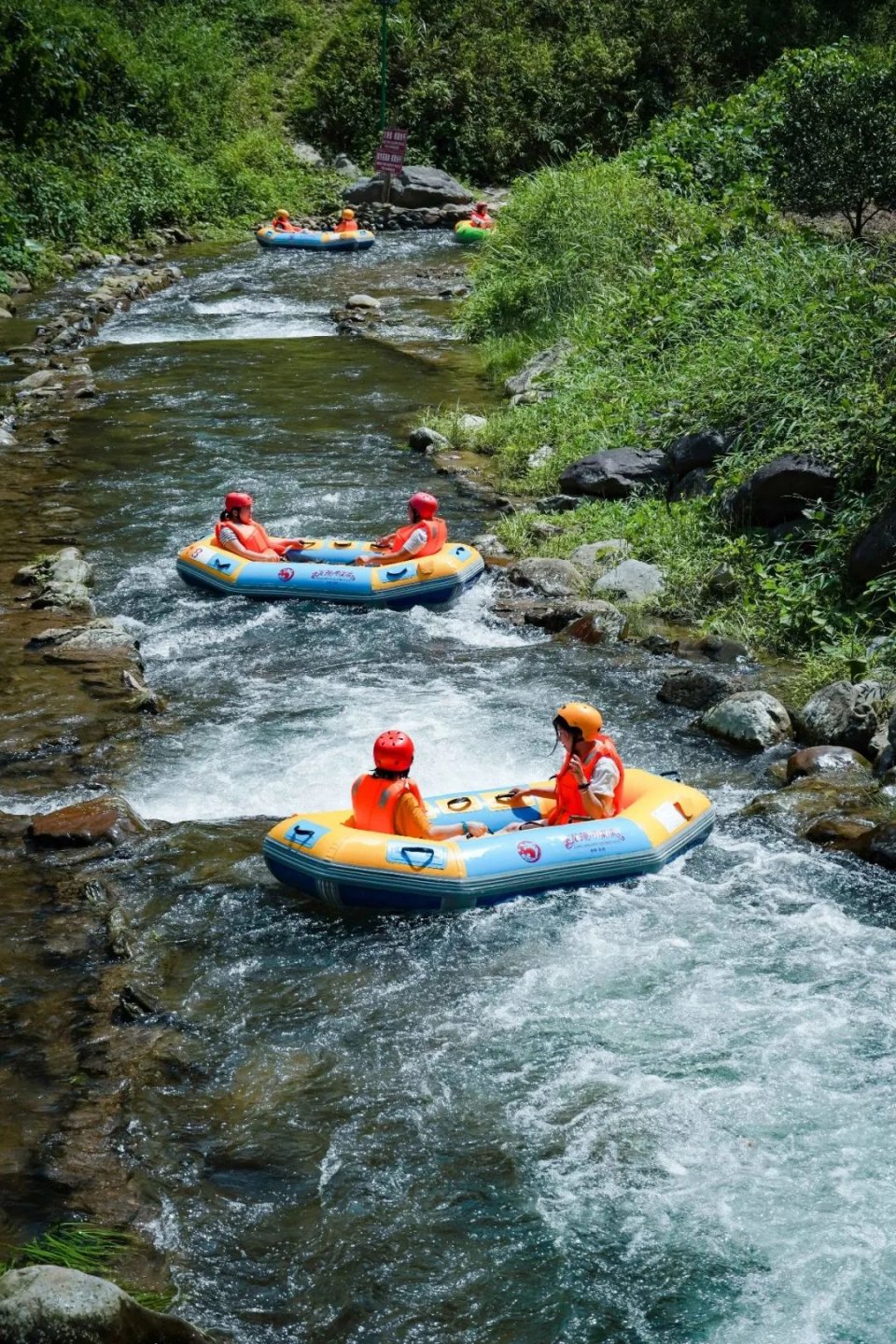 三千漓 龙颈河漂流,给你一个乘风破浪的夏天