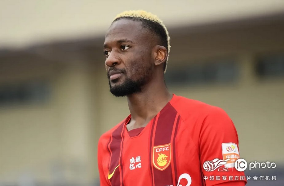 布亚图雷对17场6球5助攻的成绩不满意我可是瑞典金靴