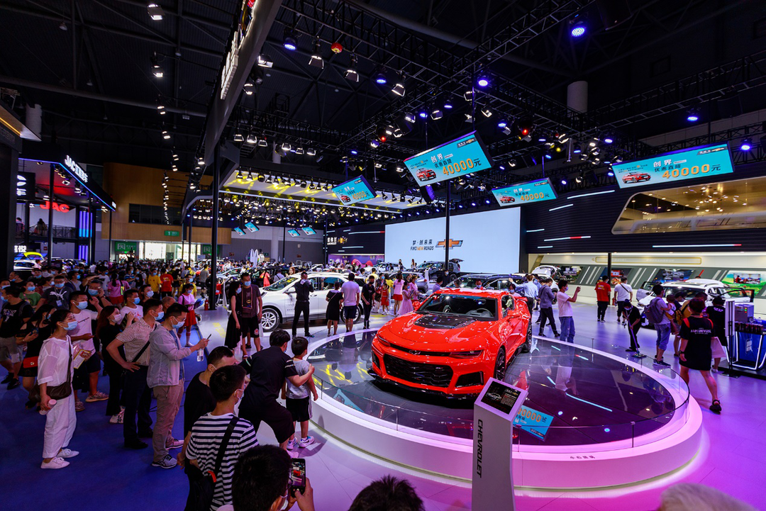 封面新闻  更多内容 2020-07-27 09:19:45 在7月24日开幕的成都车展上