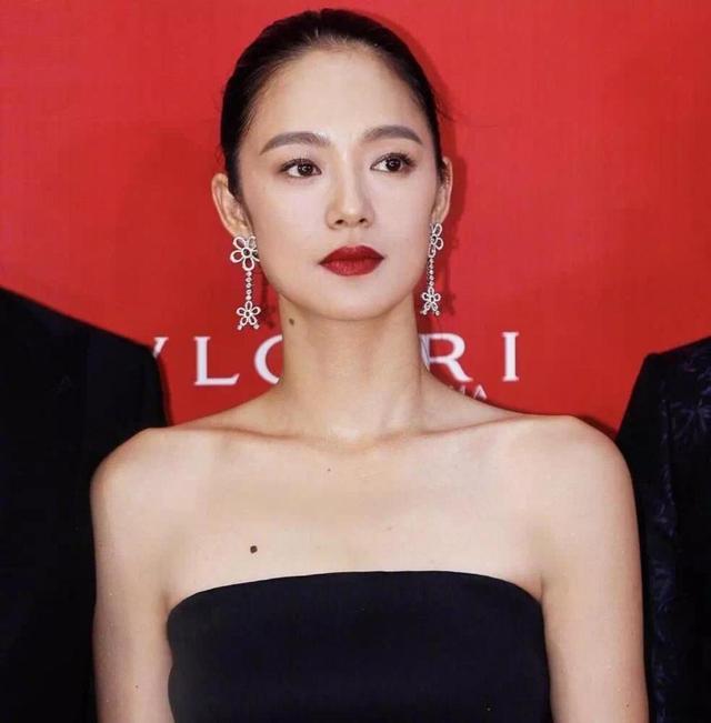 lisa和jennie的直角肩单独出道超简单5分钟直角肩速成操练起来