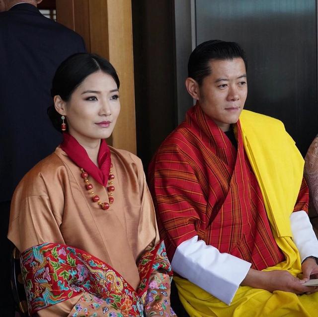 不丹王后怀二胎国王为她打破一夫多妻制