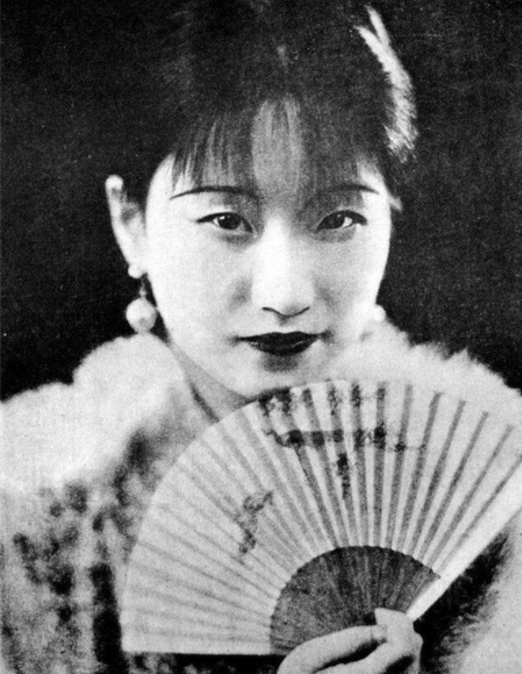 才女陆小曼:绘画天赋极高,却很懒散,画的《罗汉图》价值281万__凤凰网