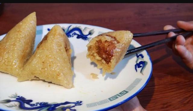 民营厨师教你鸡蛋食用菌粽的作法，爽口软糯爽口，端午节必不可少