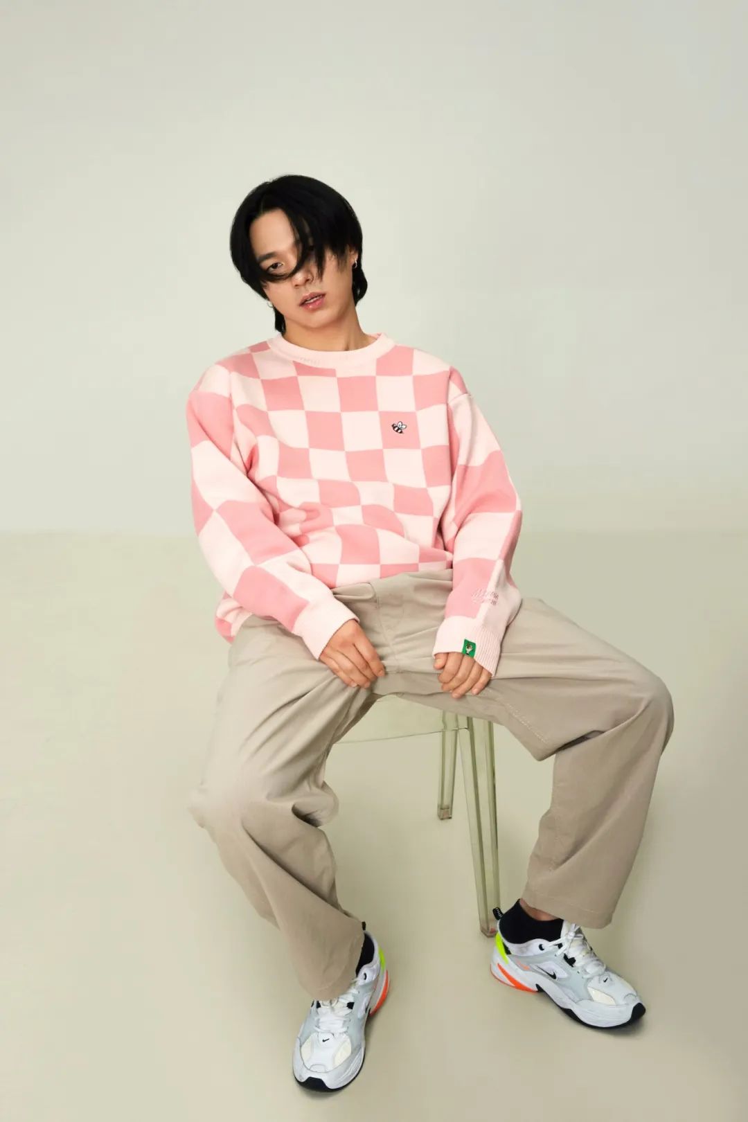 潮闻快食cdgplayxconversechuck70新配色释出lv推出大logo印花系列